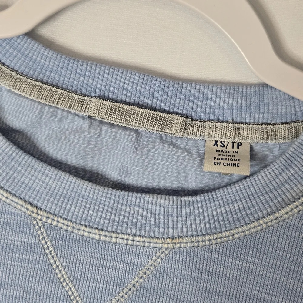 Tommy Bahama Light Blue Crew Neck Sweater Size XSmall - Picture 3 of 4